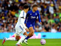 曼城大胜里昂，实现连胜，领跑英超！的简单介绍