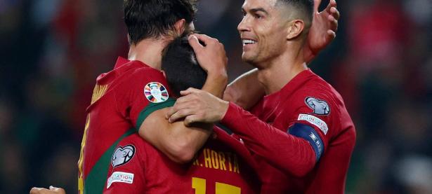 爱游戏中国官网-克罗地亚落败西班牙，遗憾告别欧国联