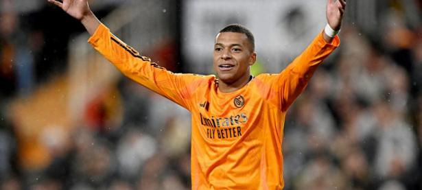 爱游戏官网-瓦伦西亚击败对手，取得了三分