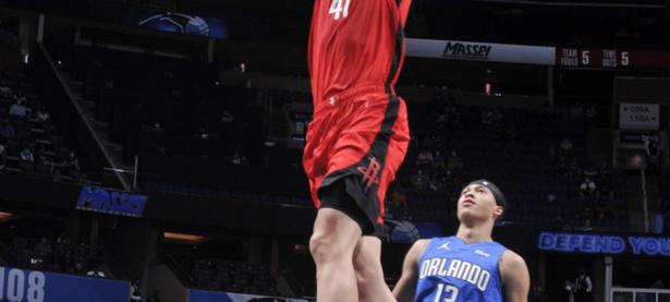 爱游戏app-火箭队遭遇步行者逆转，吞下苦果