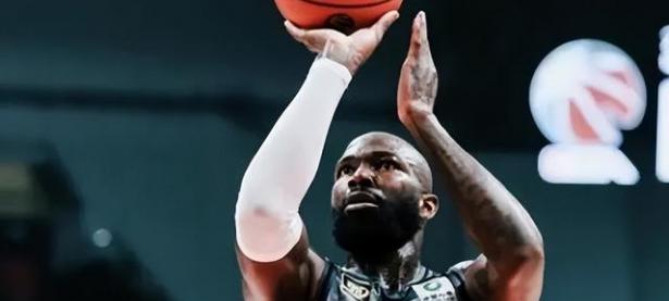 爱游戏在线-外援助力辽宁男篮大胜，反弹状态