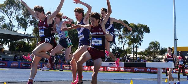 爱游戏体育平台-波兰选手在铁人三项比赛中突破自我