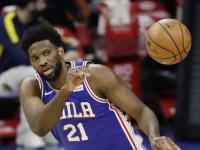 爱游戏中国官网-关于猛龙锋线强势作战，双塔组合无解！的信息