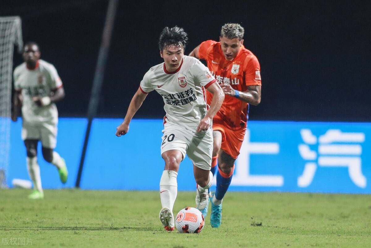 长春亚泰实力横扫对手，取得重要胜利的简单介绍