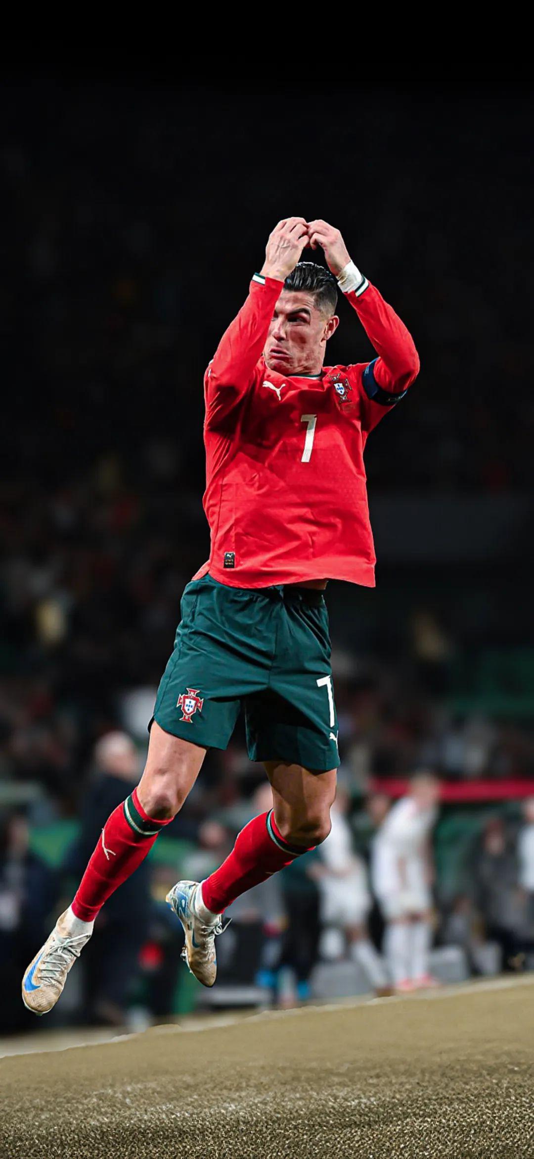 包含葡萄牙国家队实力强劲,轻松取胜的词条 包含葡萄牙国家队实力强劲,轻松取胜的词条