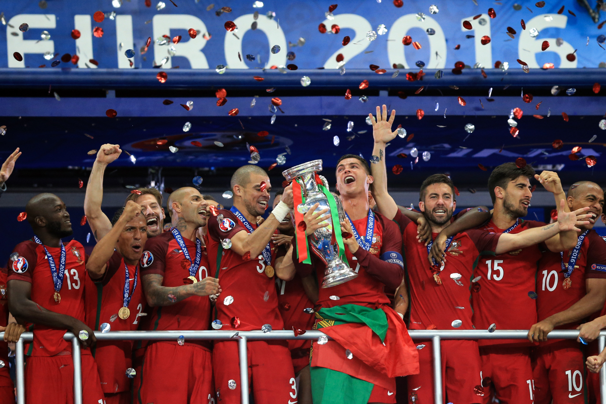 马德里热情欢迎欧洲杯比赛，球场人气高涨的简单介绍