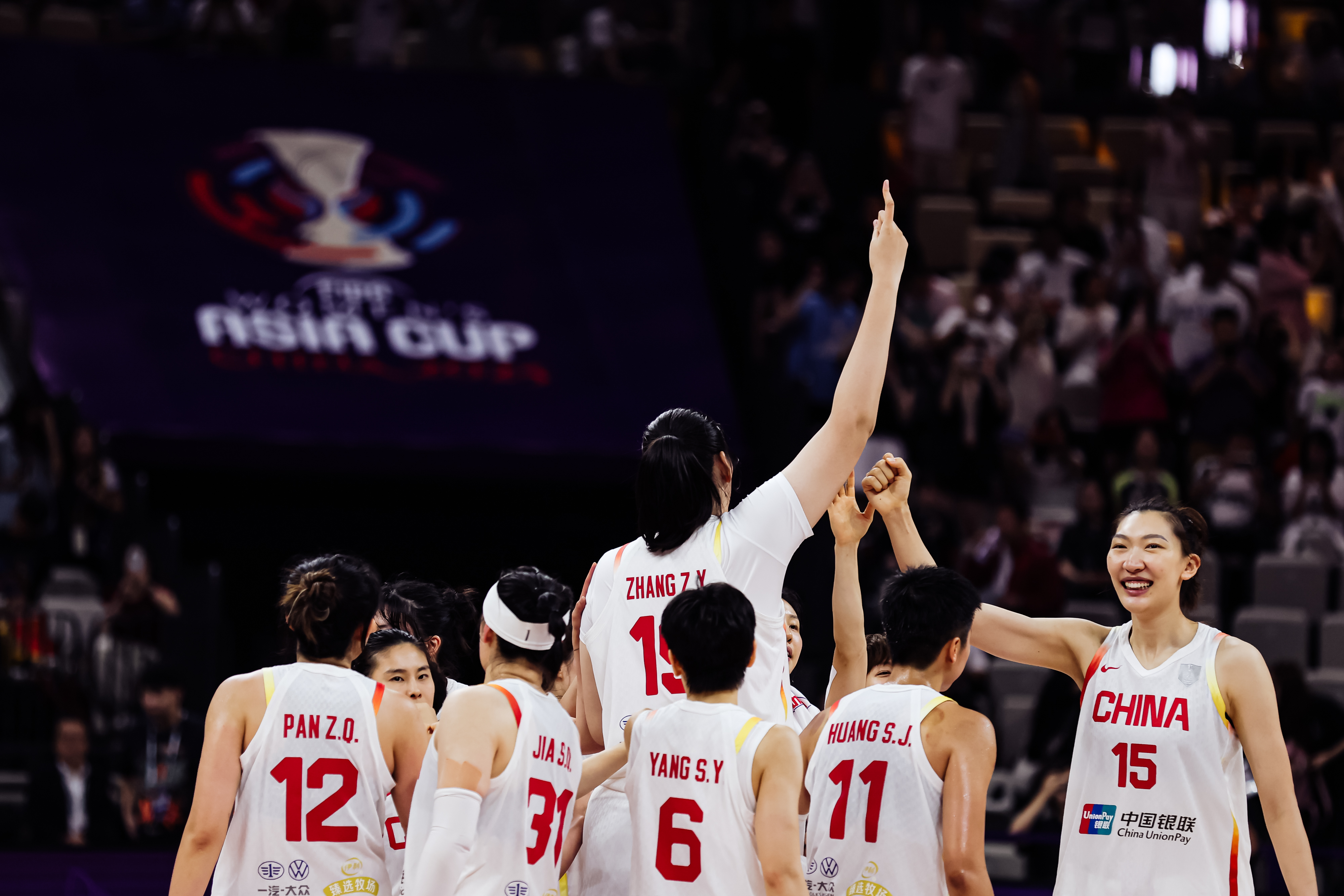 青年联赛精彩对决，甲级球队斩获连胜的简单介绍